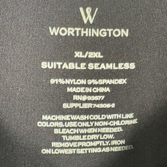 Worthington Size XL/2XL Black Sleeveless Lightweight V-Neck Tank Top Stretch - Picture 3 of 3